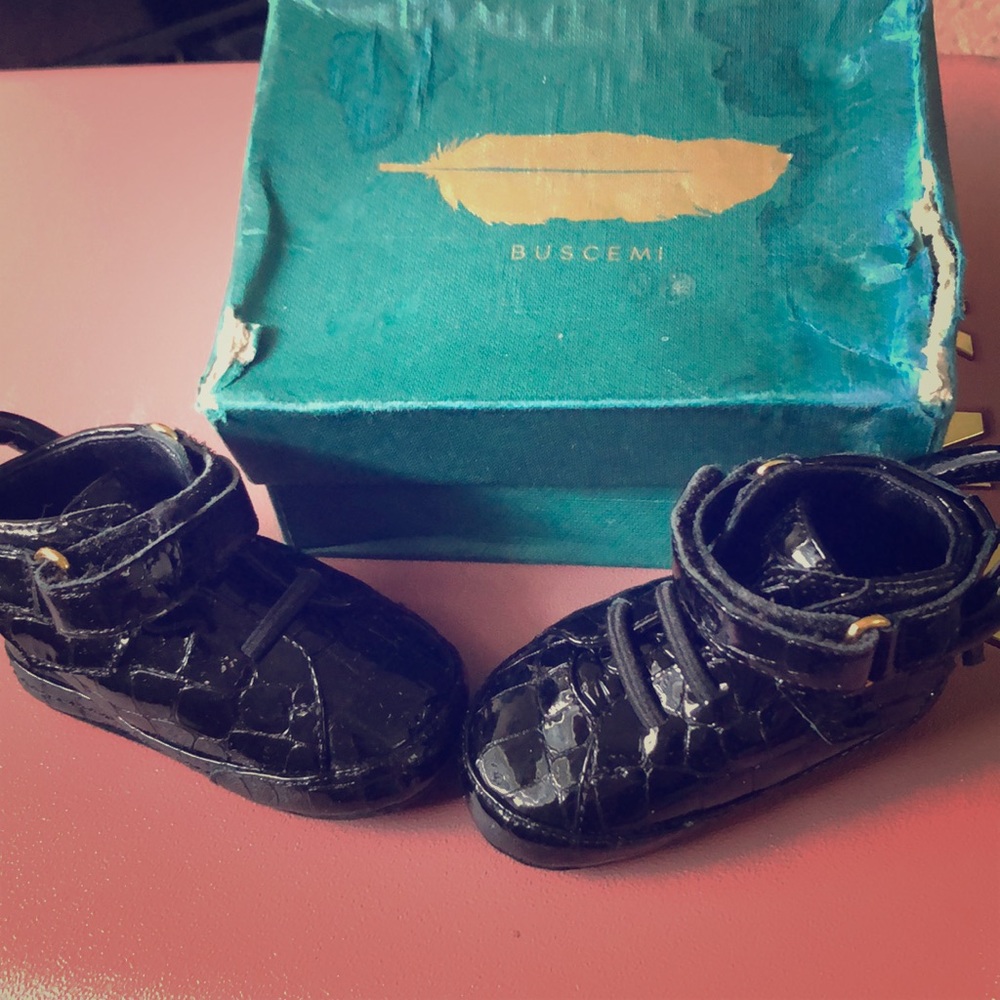 Baby shoes
